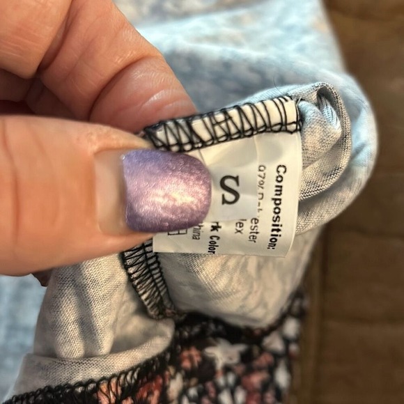 Womens‎ Size S Floral Print V Neck Short Sleeve Smocked Waist Mini Dress - Picture 6 of 7